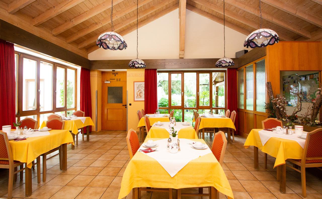 Hotel Am Wald Ottobrunn Ngoại thất bức ảnh